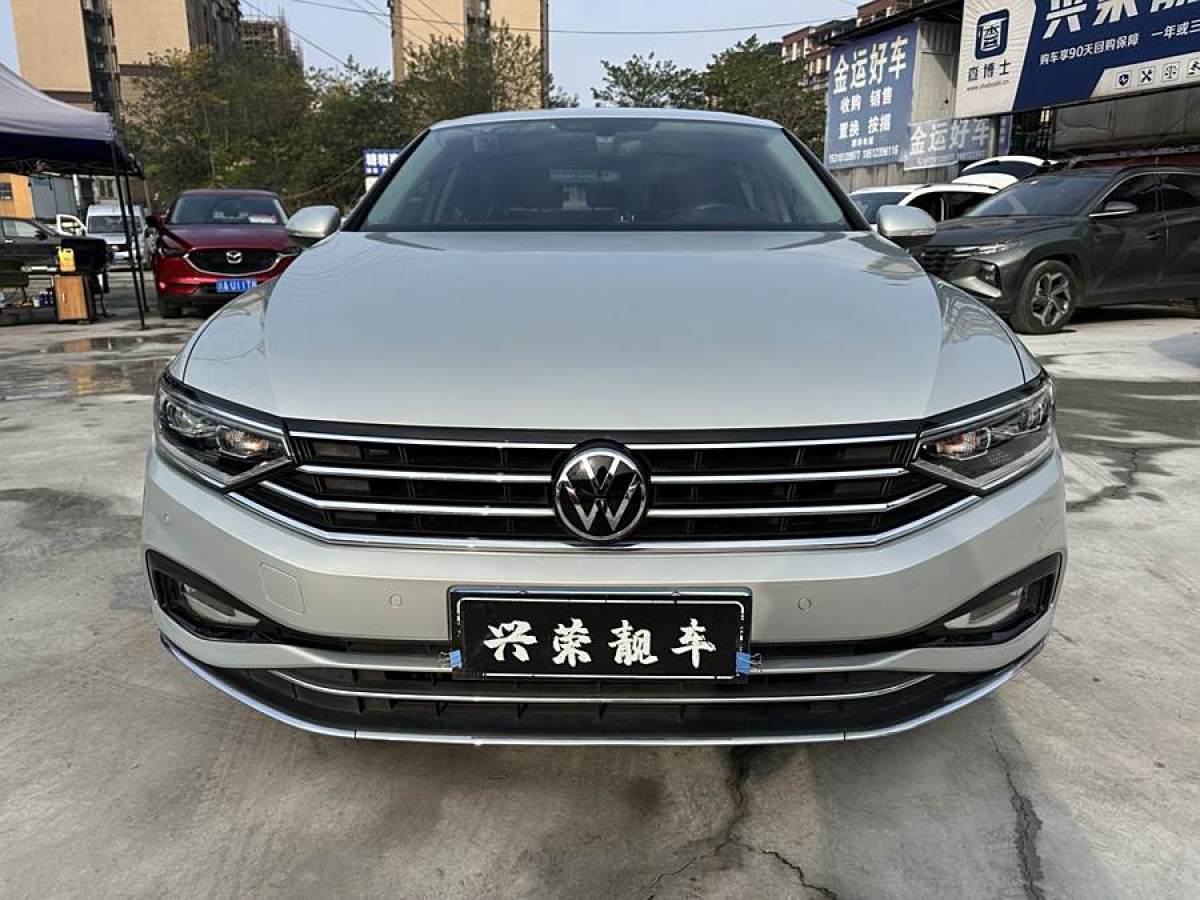 大眾 邁騰  2020款 330TSI DSG 領(lǐng)先型圖片