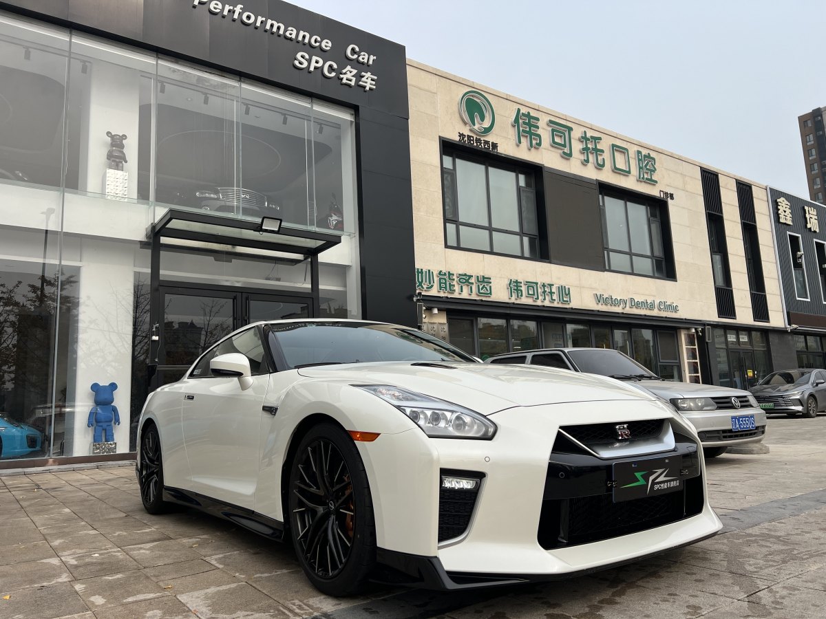 日產(chǎn) GT-R  2010款 日產(chǎn)GT-R 3.8T 美規(guī)版圖片