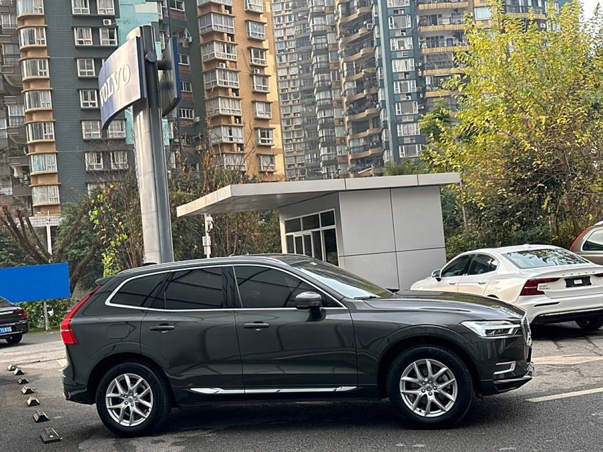 沃爾沃 XC60  2021款 T5 四驅(qū)智逸豪華版圖片