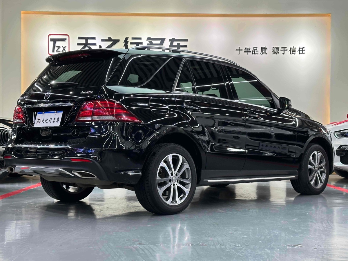 奔驰 奔驰GLE  2016款 GLE 320 4MATIC 动感型图片