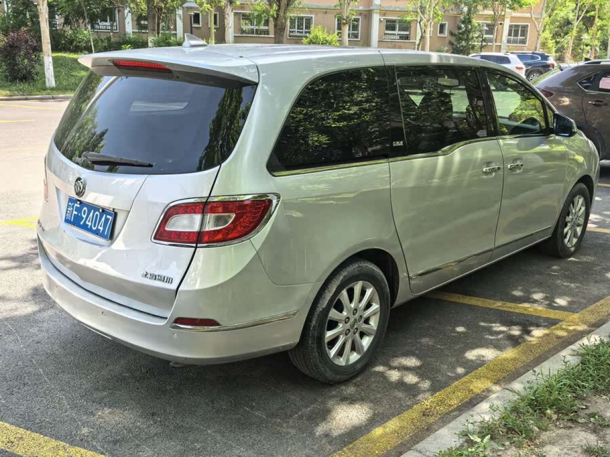 別克 GL8  2013款 3.0L XT豪華商務(wù)旗艦版圖片