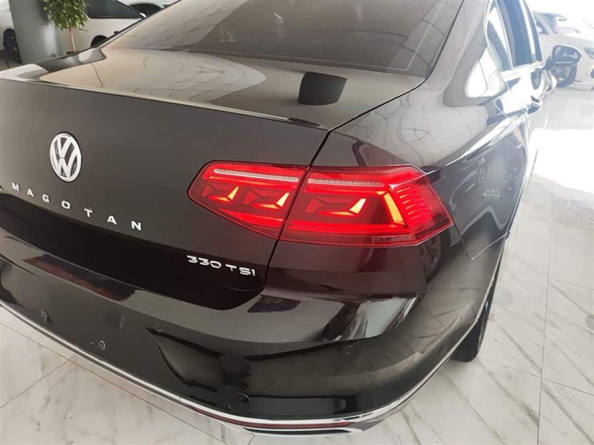 大眾 邁騰  2020款 330TSI DSG 領(lǐng)先型圖片