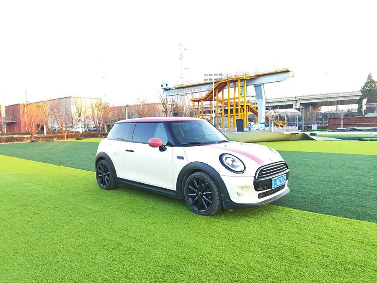 MINI COUNTRYMAN  2018款 1.5T COOPER 藝術家圖片