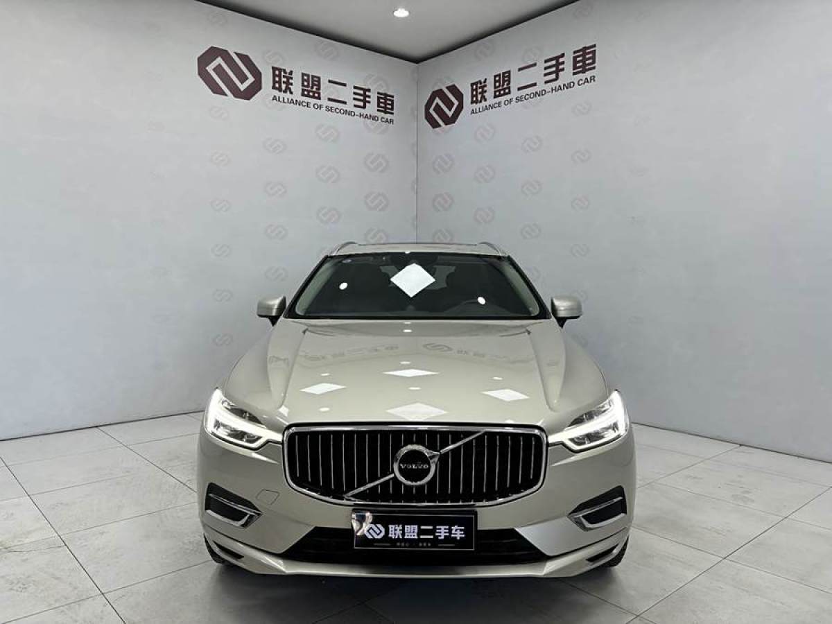 沃爾沃 XC60  2020款 T5 四驅(qū)智遠(yuǎn)豪華版圖片