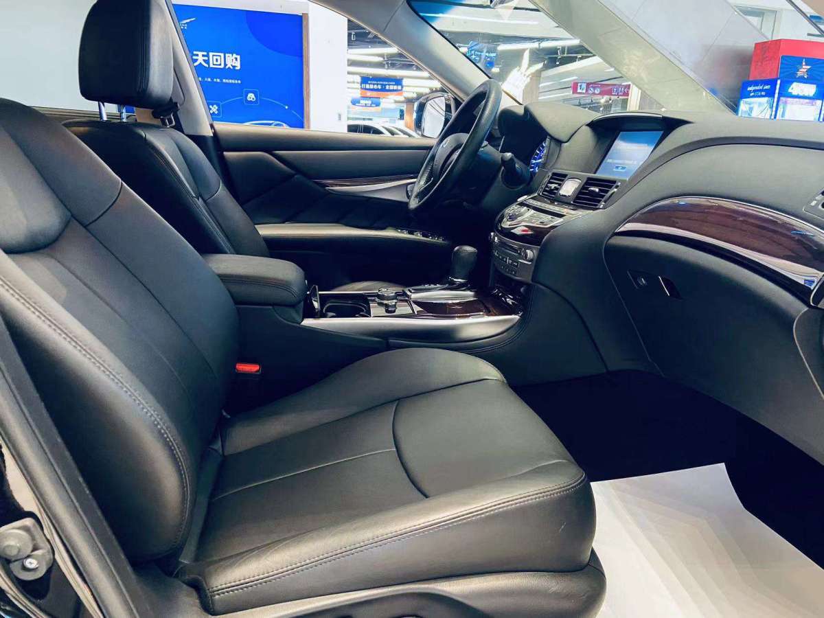 英菲尼迪 Q70  2019款 Q70L 2.0T 悅享版圖片