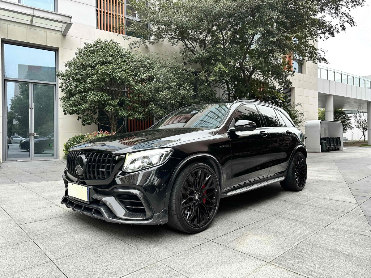 2019年8月奔馳 奔馳GLC轎跑 AMG  2018款 AMG GLC 63 4MATIC+ 轎跑SUV