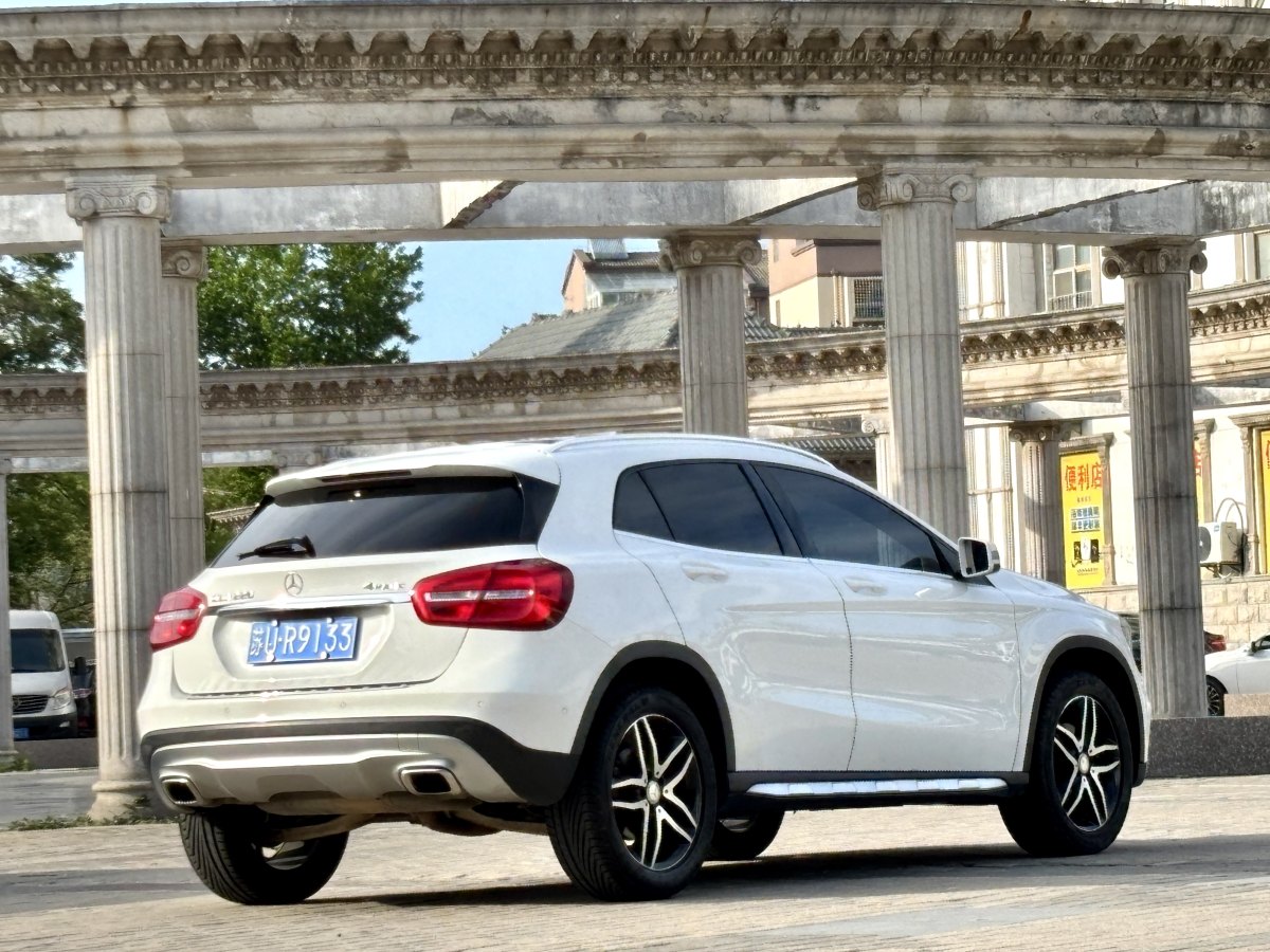 奔馳 奔馳GLA  2016款 GLA 220 4MATIC 時(shí)尚型圖片