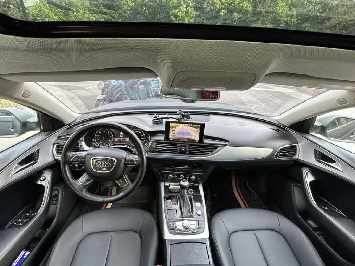 奧迪 奧迪A6L  2014款 TFSI 標(biāo)準(zhǔn)型圖片