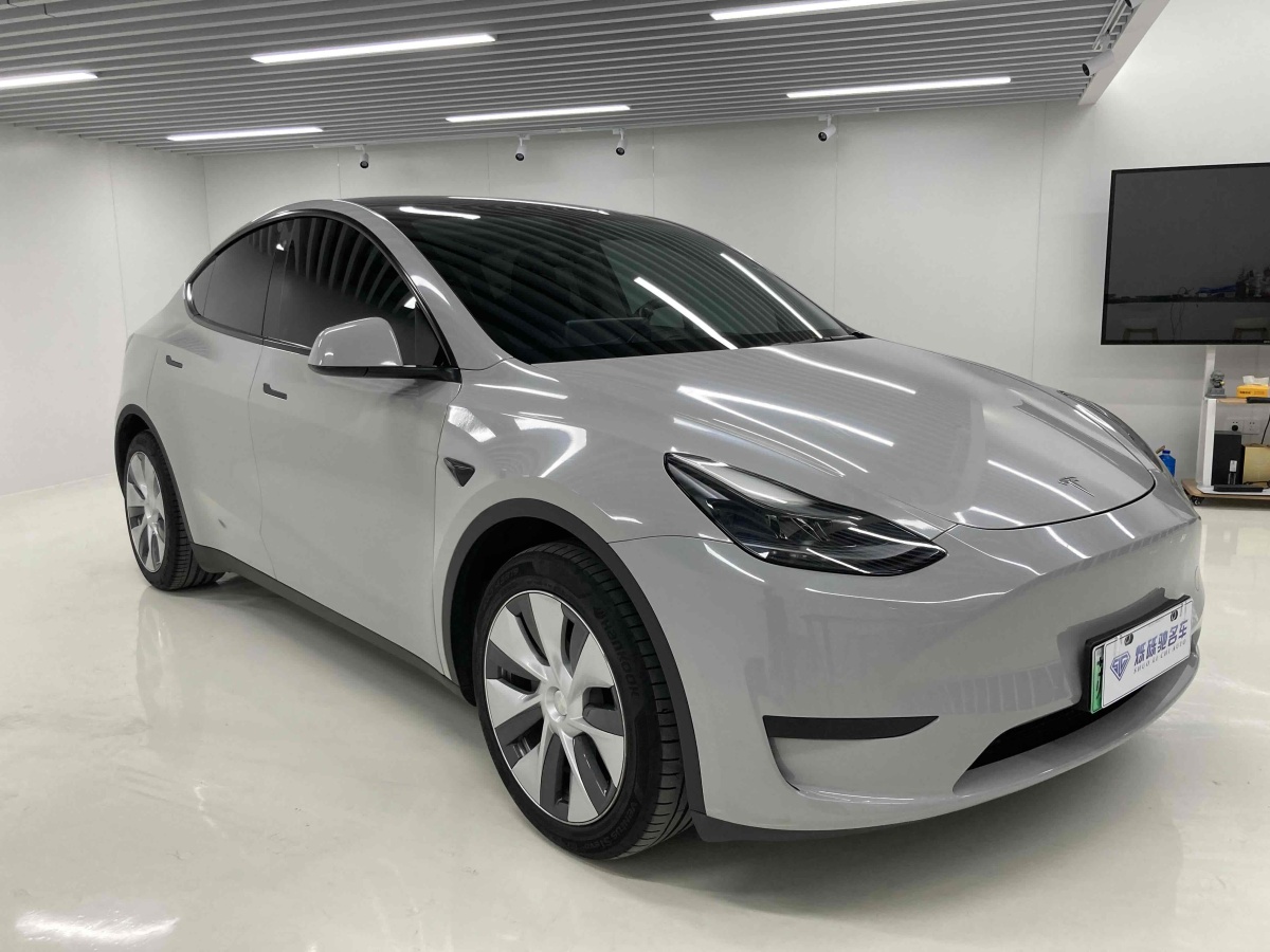 特斯拉 Model 3  2022款 后輪驅(qū)動版圖片