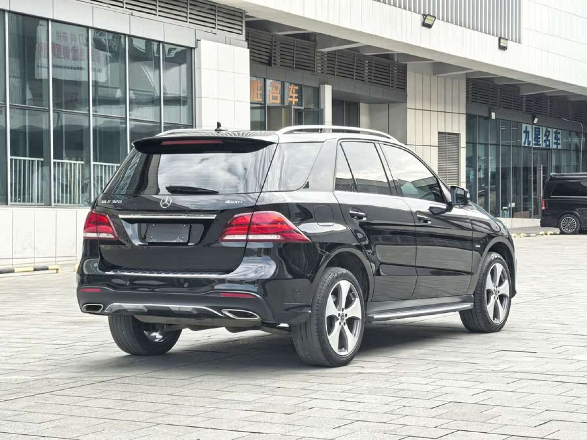 奔馳 奔馳GLE  2019款 GLE 320 4MATIC 豪華型臻藏版圖片