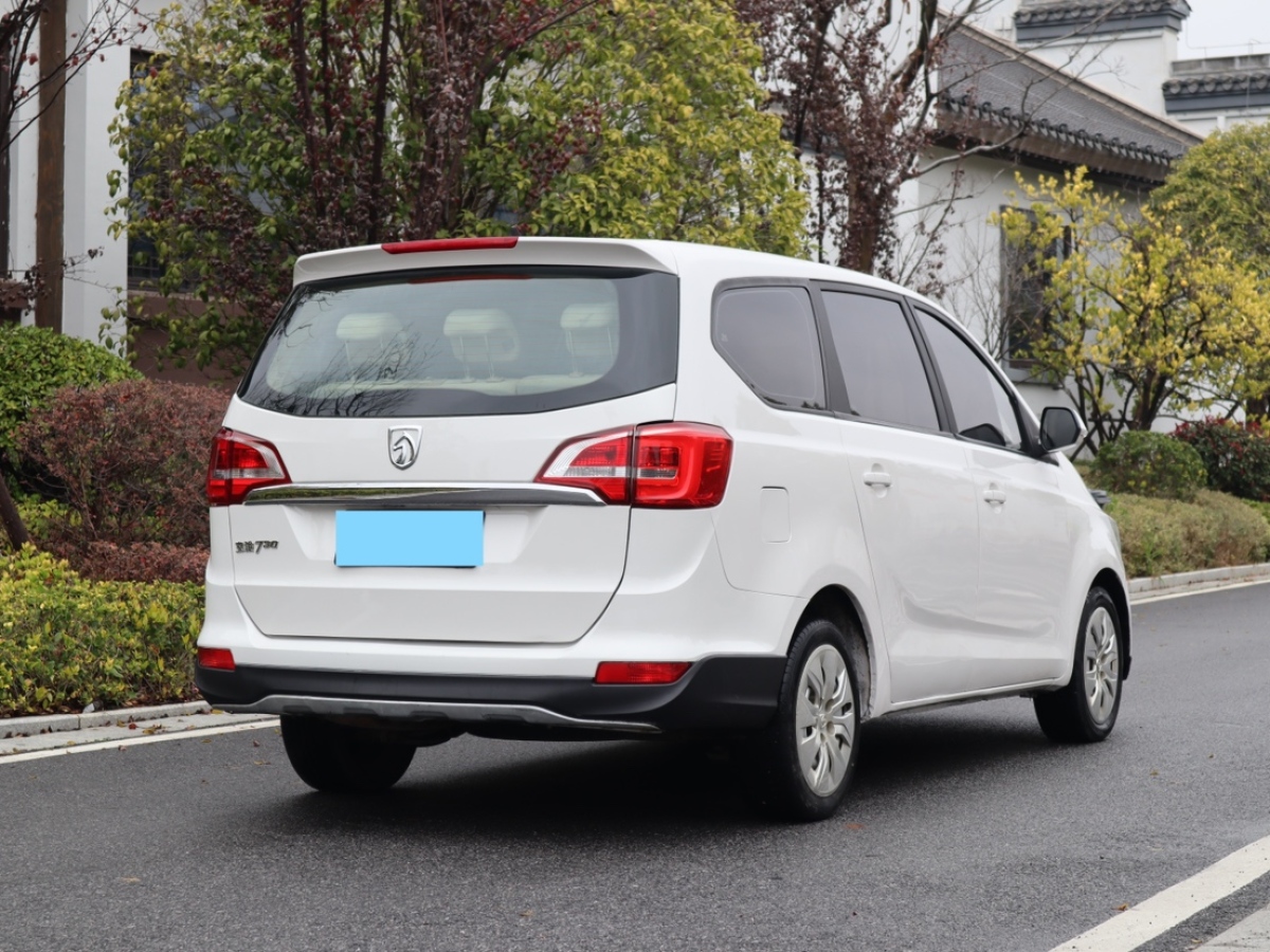 寶駿 730  2016款 1.5L 手動舒適型 7座圖片