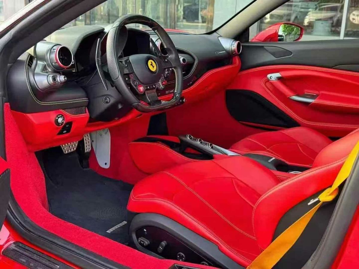 法拉利 Purosangue  2023款 6.5L V12圖片