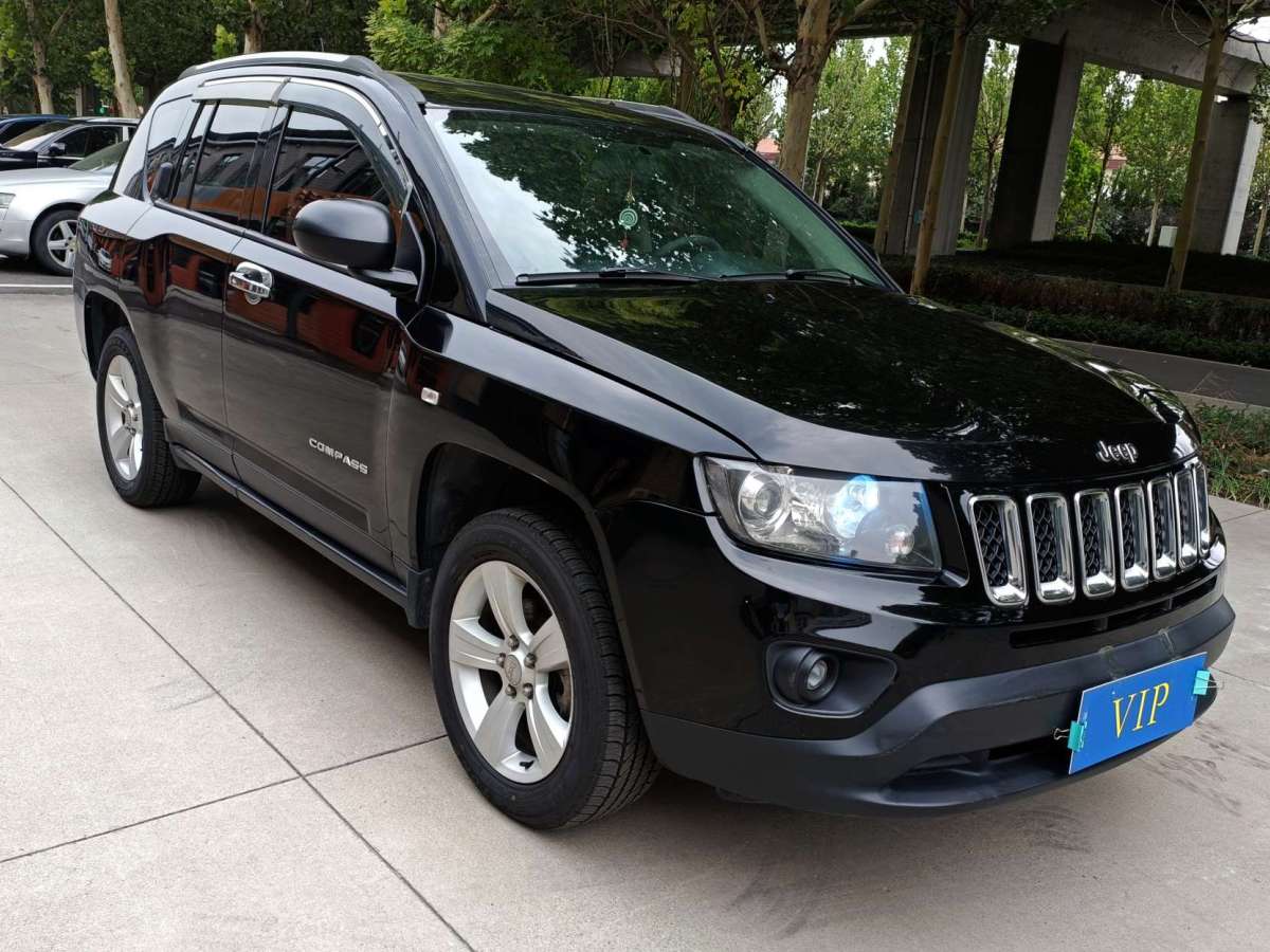 Jeep 指南者  2015款 2.0L 两驱运动版图片