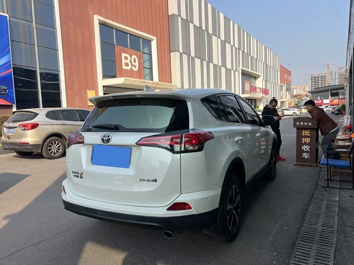 豐田 RAV4榮放  2019款 2.0L CVT兩驅(qū)先鋒版 國V圖片