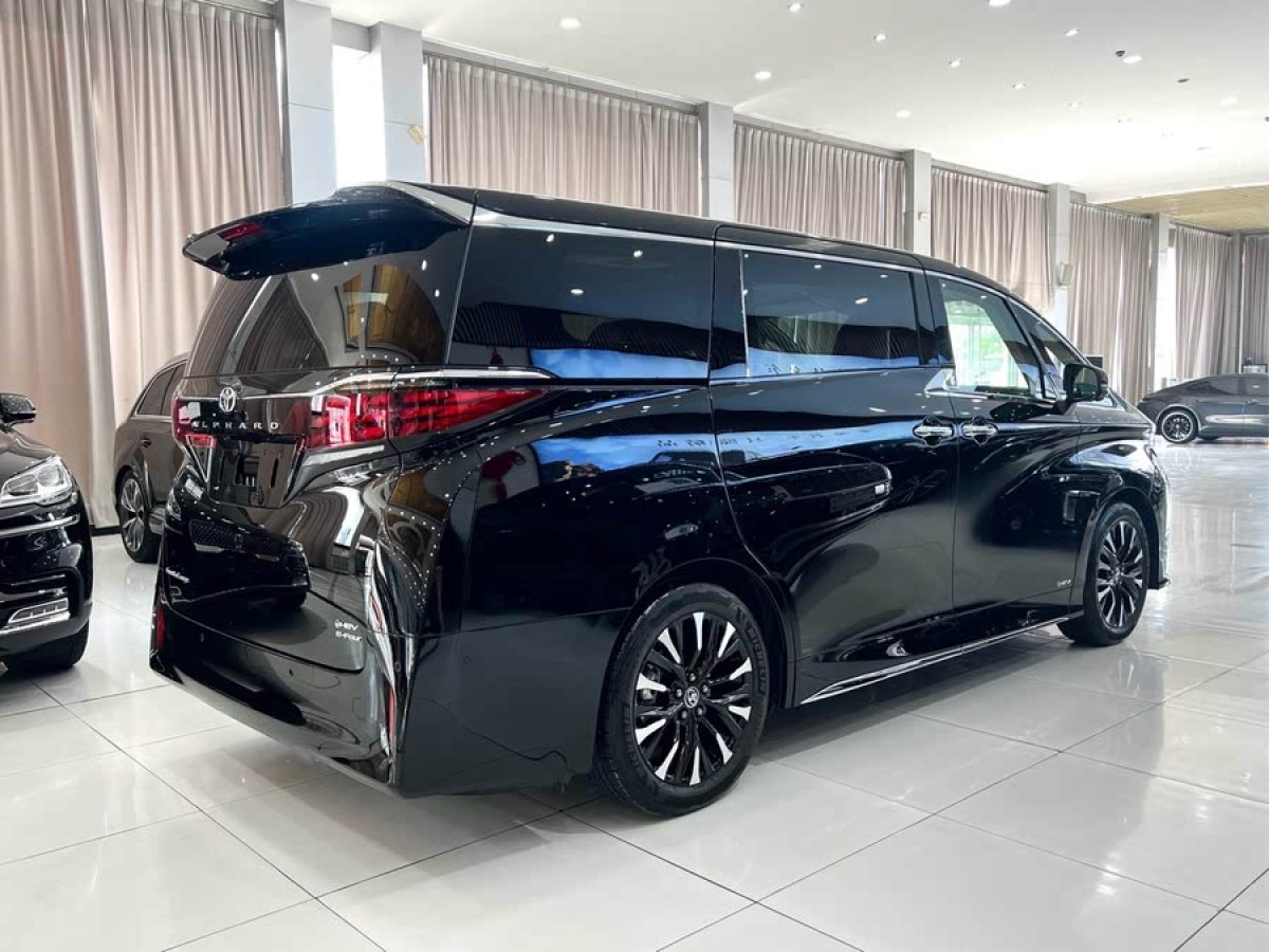 豐田 埃爾法  2024款 雙擎 2.5L 臻享版圖片