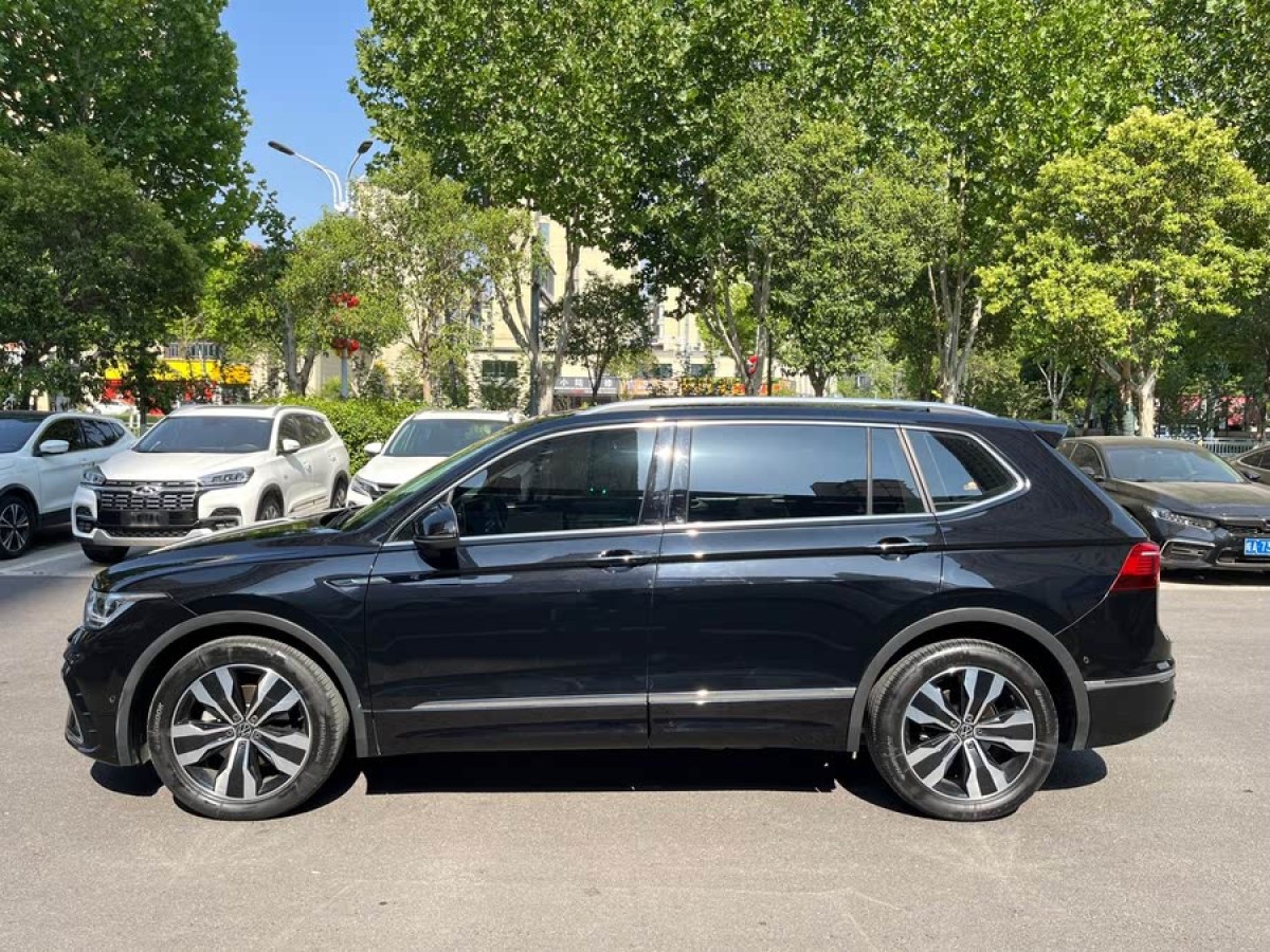 大眾 途觀L  2023款 改款 330TSI 自動兩驅R-Line越享版圖片