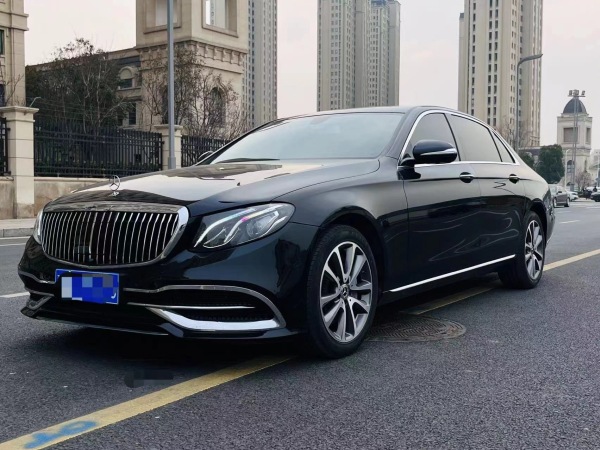 奔驰 奔驰E级  2019款 改款 E 300 L 豪华型