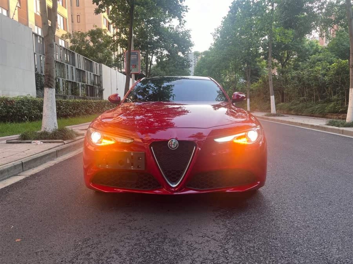 阿爾法·羅密歐 Giulia  2020款 2.0T 280HP 豪華版圖片