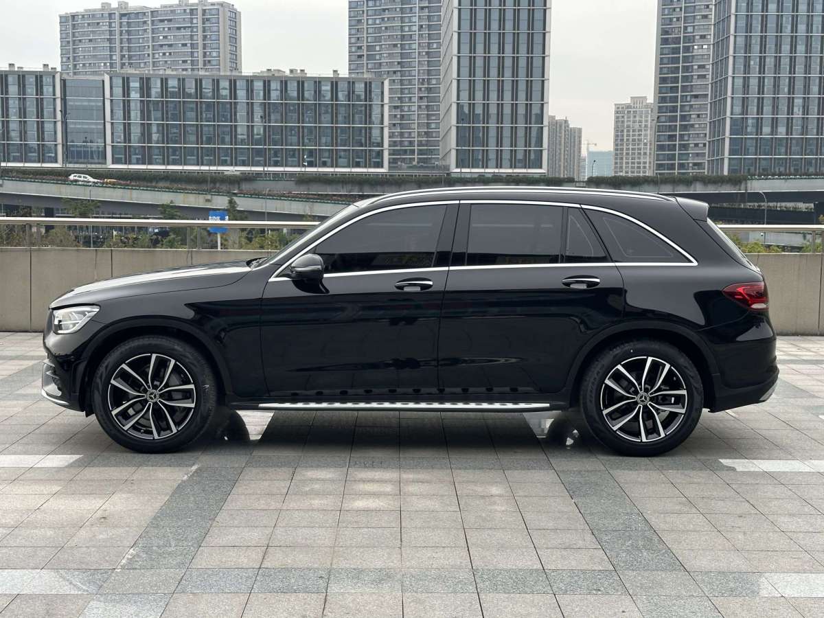 2021年6月奔馳 奔馳GLC  2021款 GLC 260 L 4MATIC 豪華型