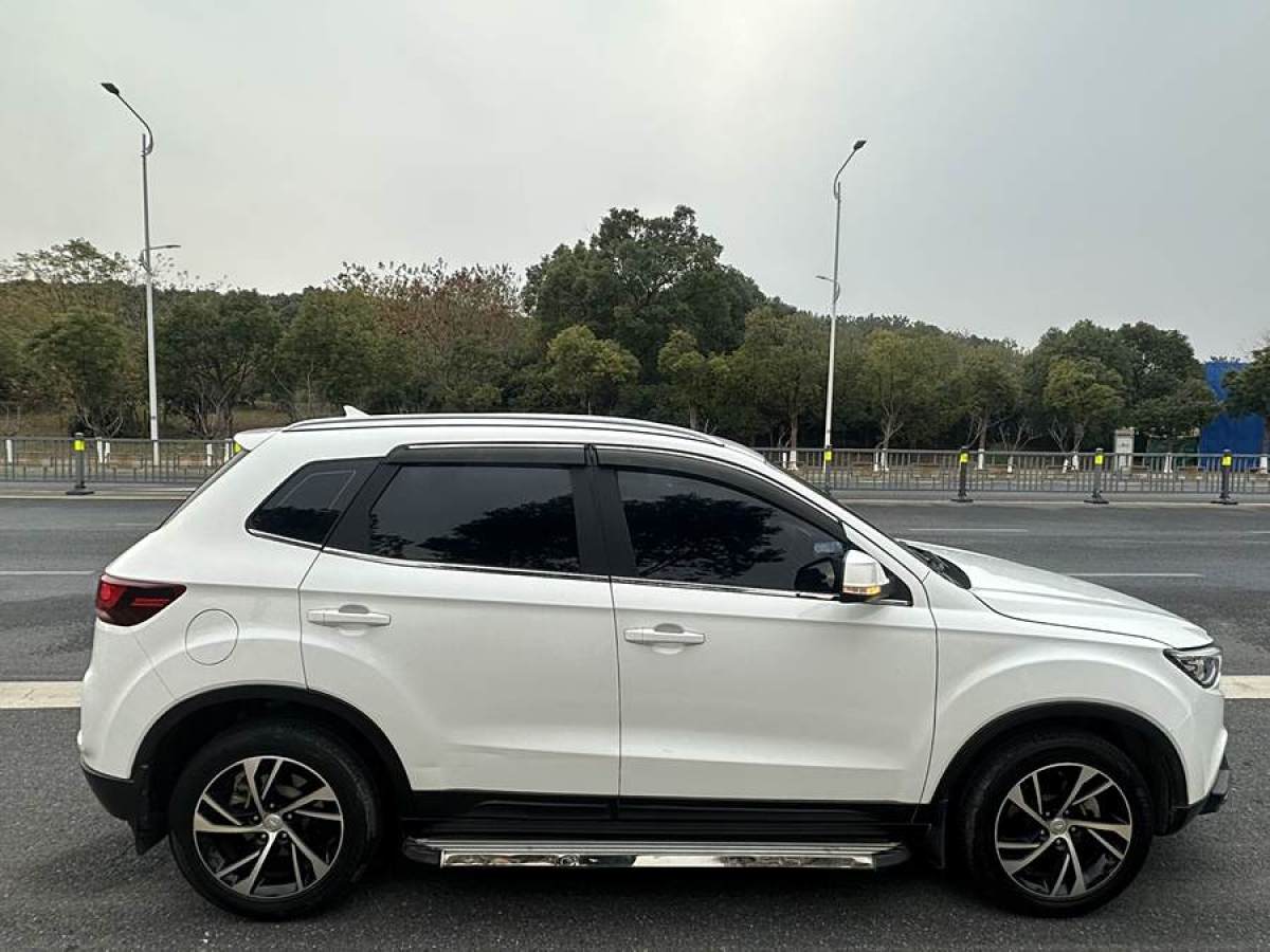 奔騰 X40  2019款  1.6L 自動(dòng)豪華型 國(guó)VI圖片