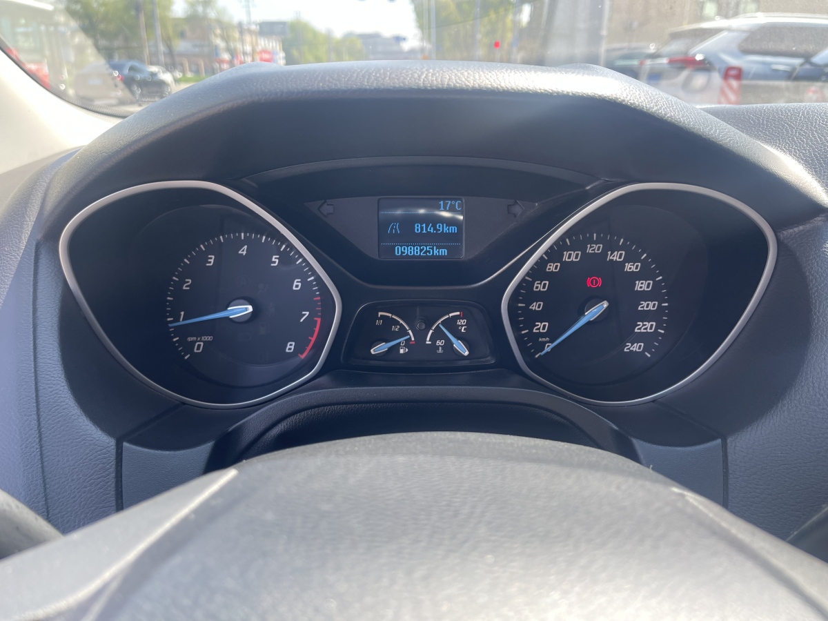 福特 ?？怂? 2012款 兩廂 1.6L 手動舒適型圖片