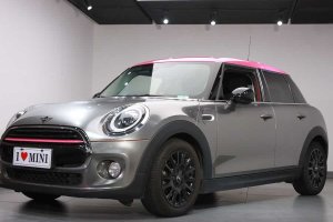 MINI MINI 1.5T COOPER 經(jīng)典派 五門版