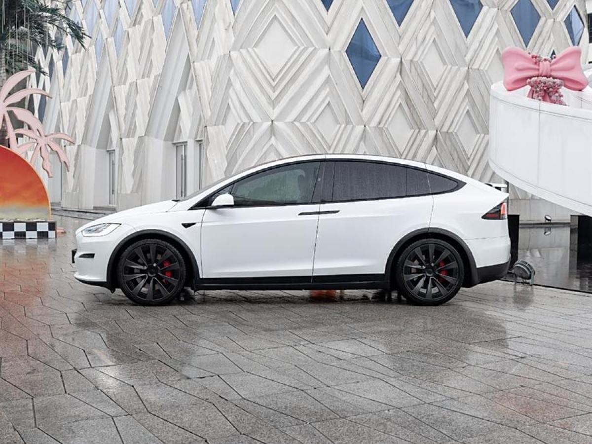 特斯拉 Model X  2023款 三電機全輪驅(qū)動 Plaid版圖片