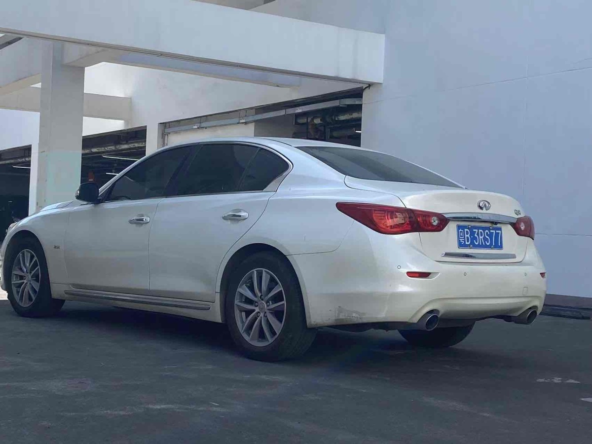 英菲尼迪 Q50L  2015款 2.0T 舒適版圖片