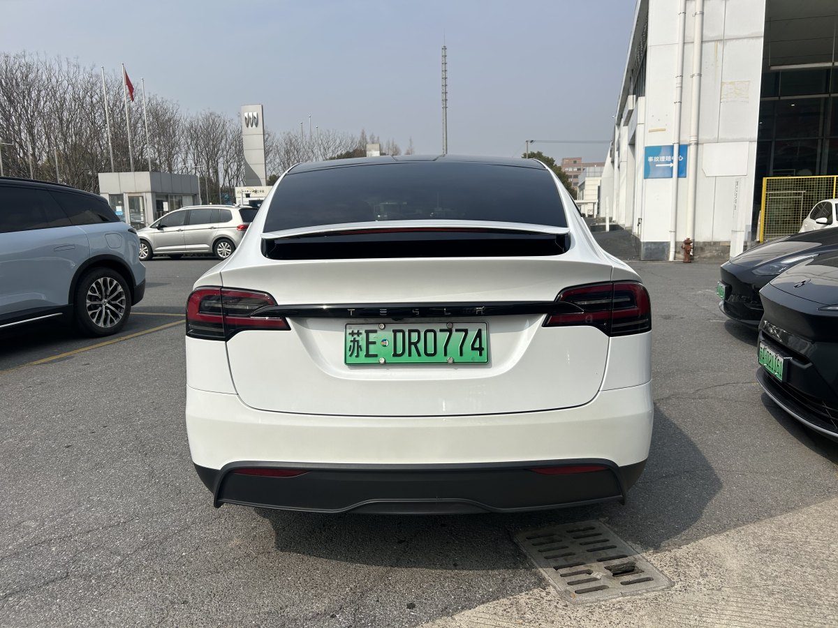 特斯拉 Model X  2023款 雙電機(jī)全輪驅(qū)動(dòng)版圖片