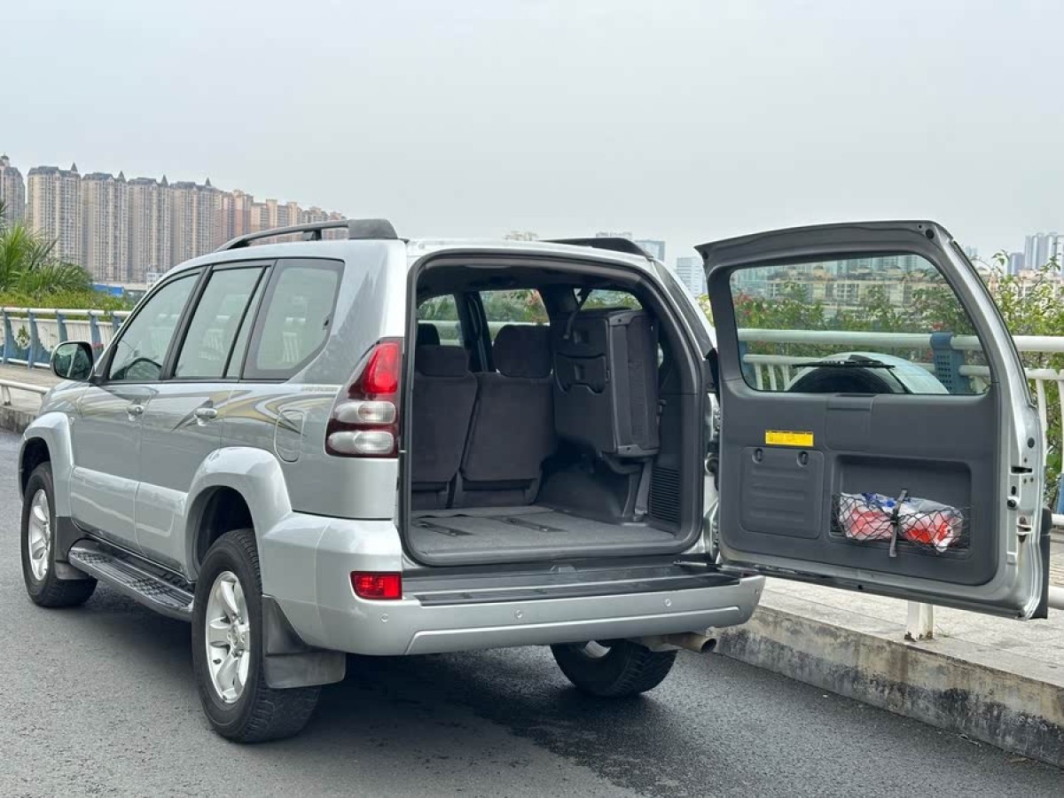 豐田 普拉多  2004款 GX 2.7自動車型圖片