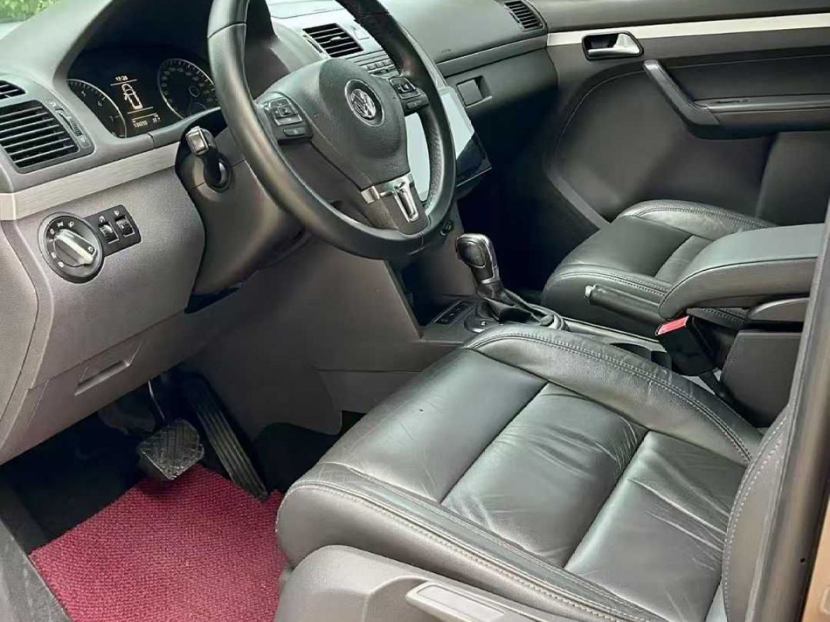 大眾 途安  2013款 1.4 TSI 5座豪華璀璨版圖片