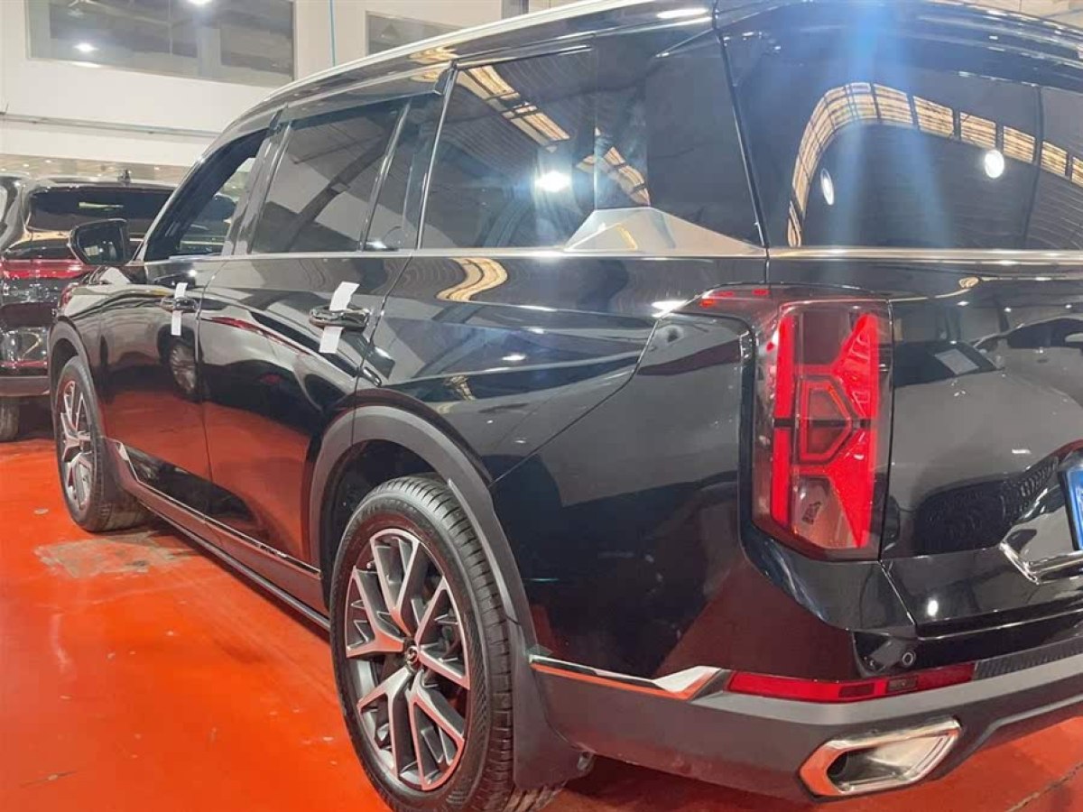廣汽傳祺 GS8  2024款 領(lǐng)航系列 2.0TGDI 兩驅(qū)豪華智聯(lián)版圖片