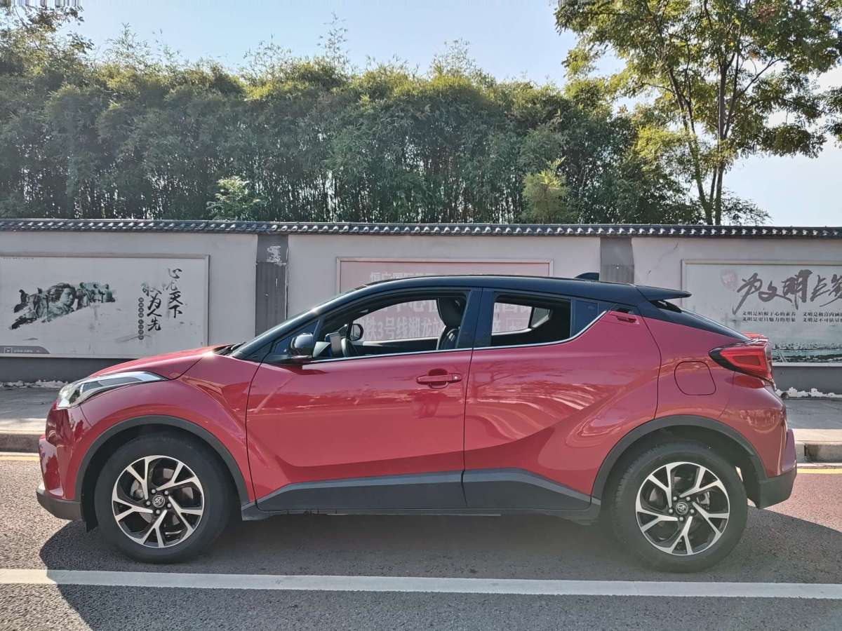 丰田 C-HR  2020款 2.0L 领先版图片