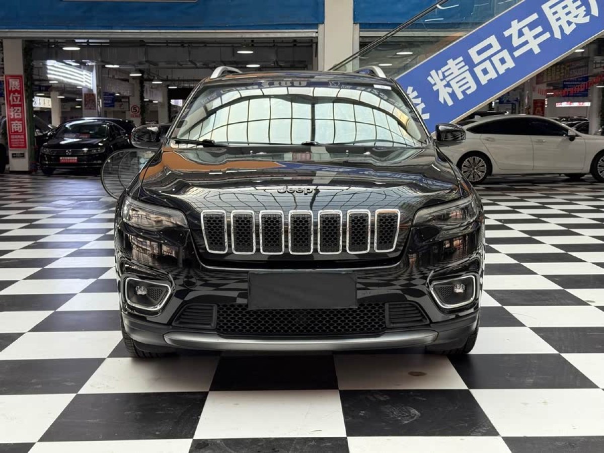 Jeep 自由光  2019款 2.0T 兩驅(qū)智享版 國(guó)VI圖片