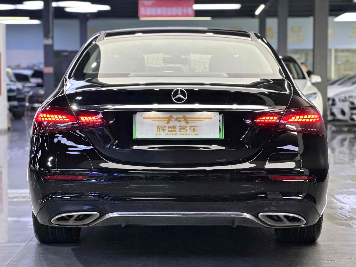奔馳 奔馳E級(jí)新能源  2022款 改款 E 350 e L 插電式混合動(dòng)力轎車圖片