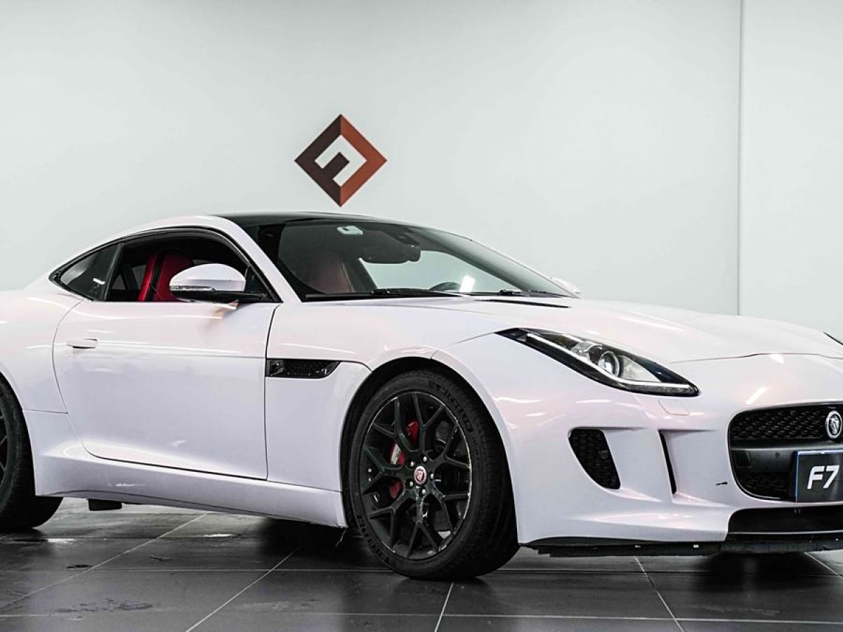 2016年10月捷豹 F-TYPE  2016款 3.0T 硬頂版