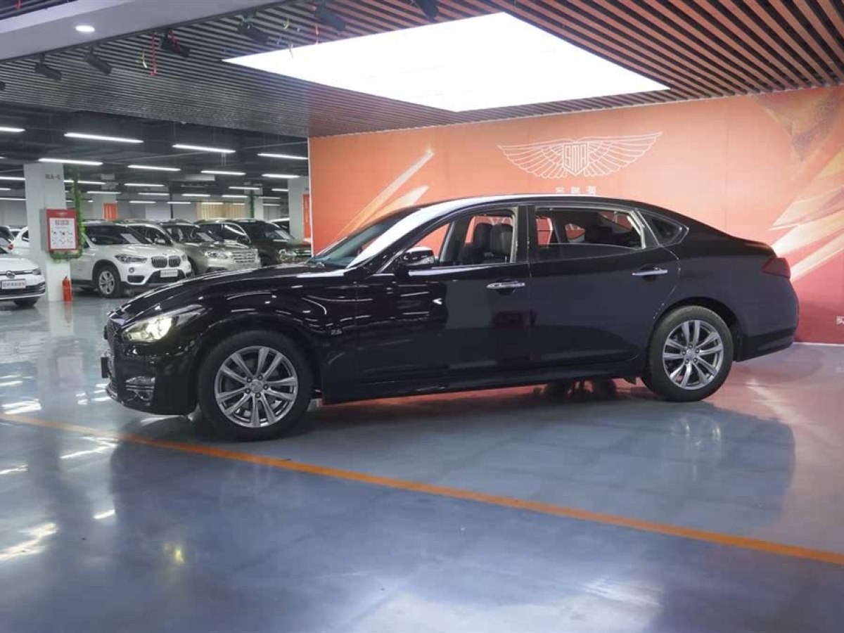 英菲尼迪 Q70  2017款 Q70L 2.5L 精英版圖片