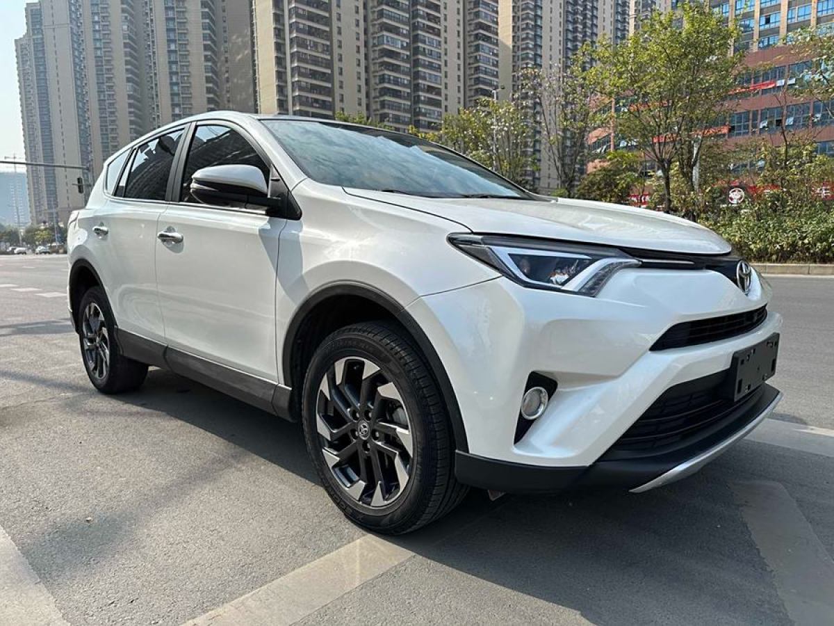 豐田 RAV4榮放  2016款 2.5L 自動四驅(qū)精英版圖片