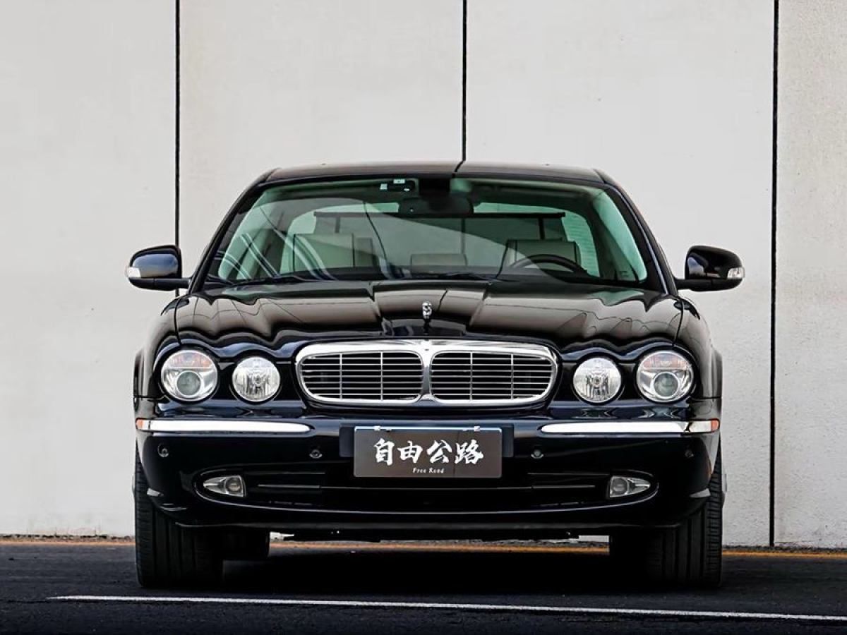 捷豹 XJ  2007款 XJ8L 4.2皇家加長版圖片