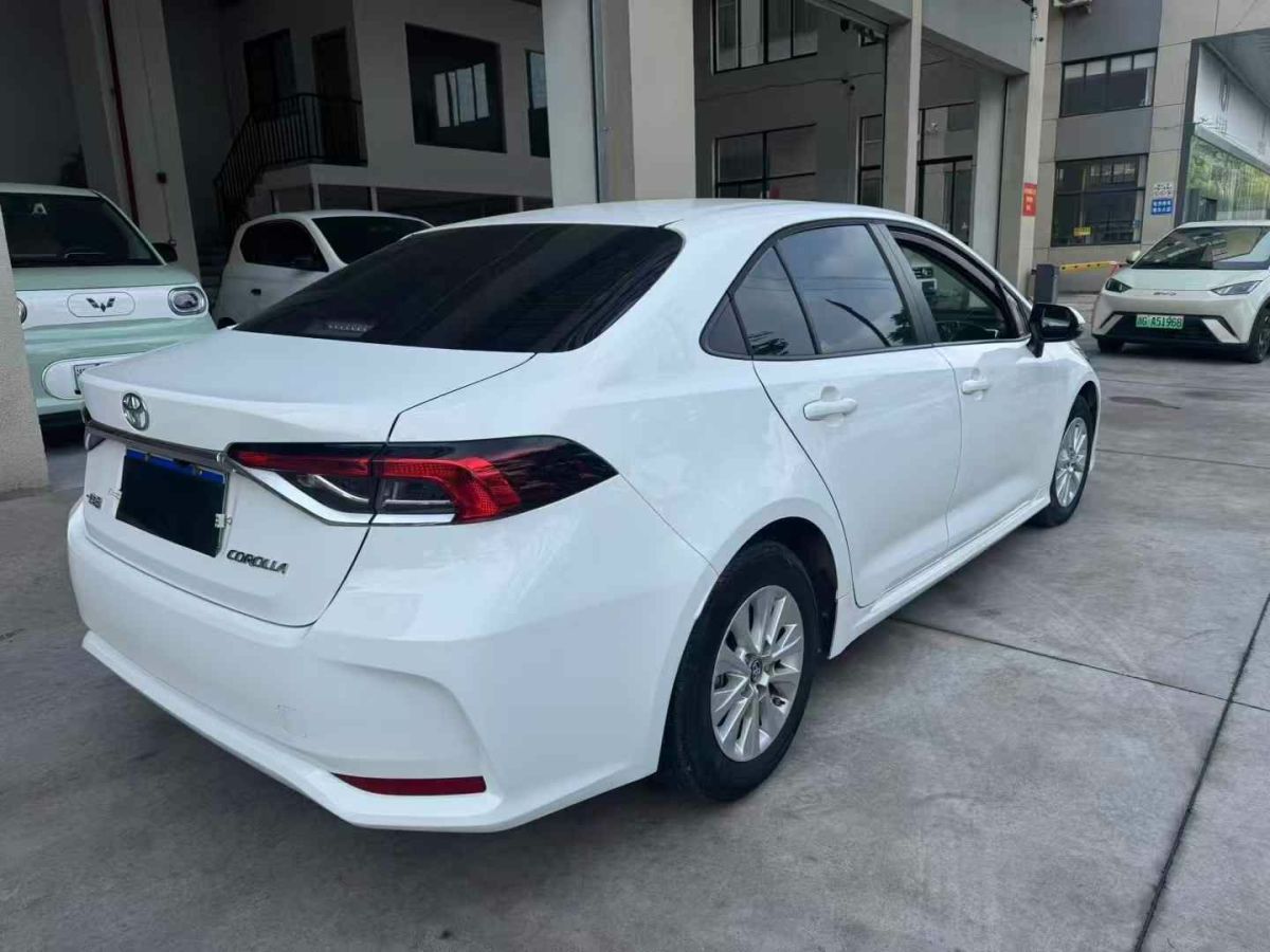 豐田 卡羅拉銳放  2022款 2.0L 先鋒版圖片