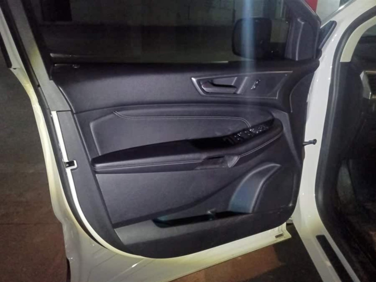 福特 銳界  2015款 2.0T GTDi 兩驅(qū)豪銳型圖片
