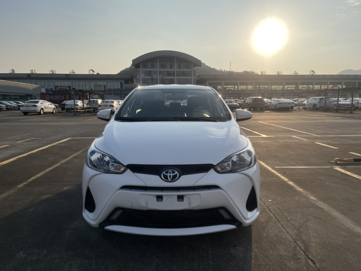 豐田 YARiS L 致享  2018款 1.5E CVT冠軍限量版圖片