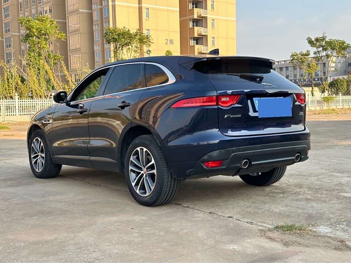 2019年8月捷豹 F-PACE  2019款 2.0T 四驅(qū)R-Sport運(yùn)動(dòng)版