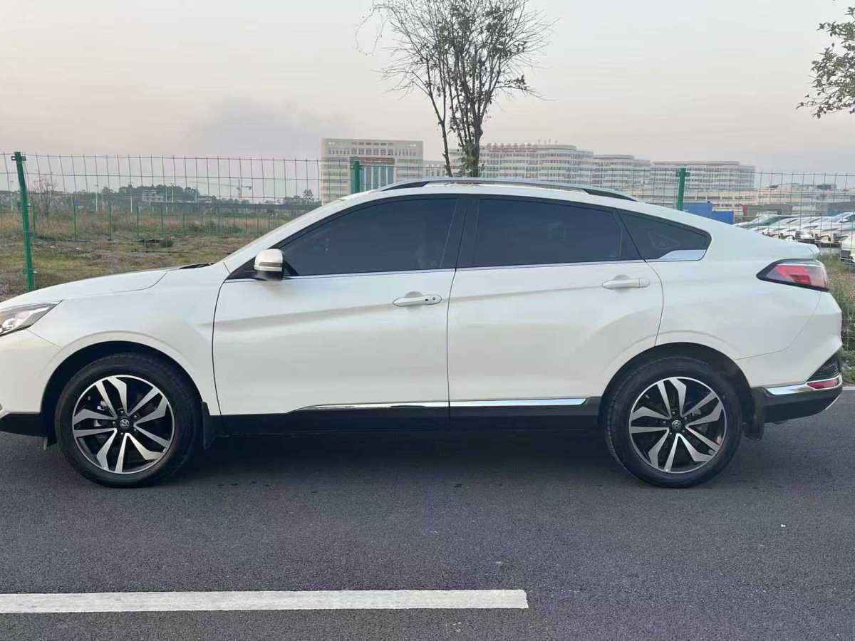 啟辰 T90  2018款 2.0L CVT智聯(lián)智尚版圖片