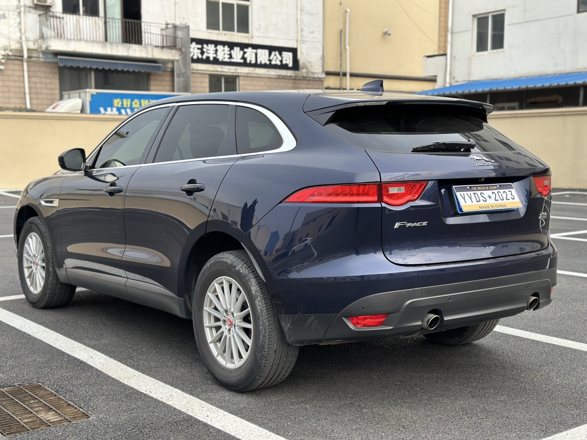 2019年1月捷豹 F-PACE  2019款 2.0T 四驅(qū)都市尊享版