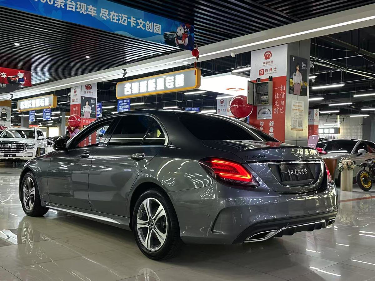 奔馳 奔馳C級(jí)  2019款 改款 C 260 L 運(yùn)動(dòng)版圖片
