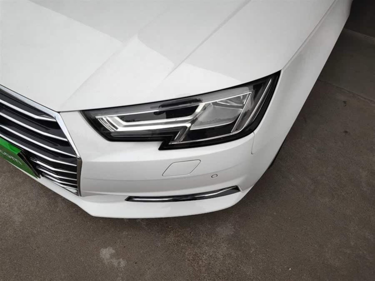 奧迪 奧迪A4L  2018款 30周年年型 40 TFSI 進取型圖片