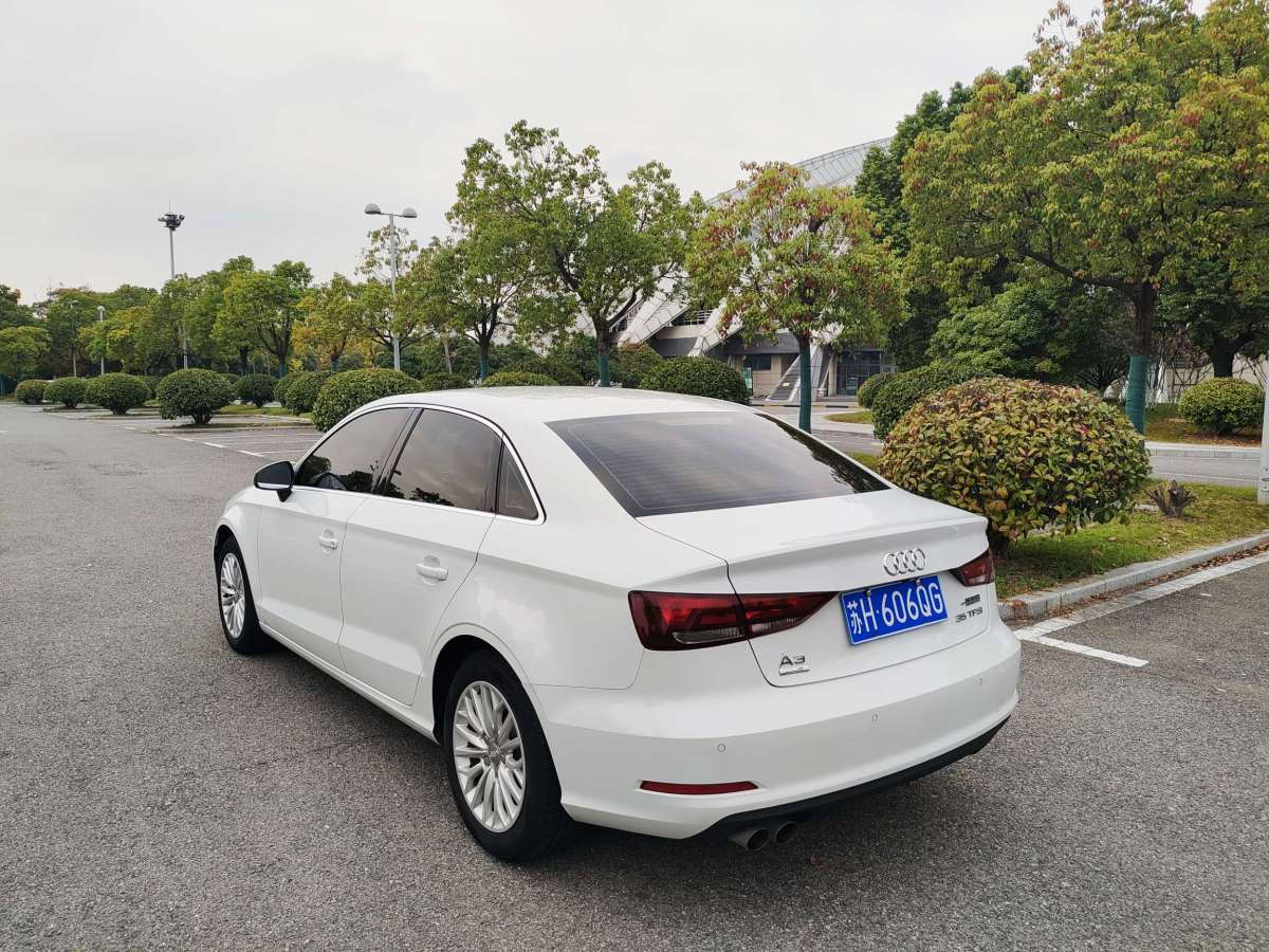 奧迪 奧迪A3  2016款 Limousine 35 TFSI 進(jìn)取型圖片