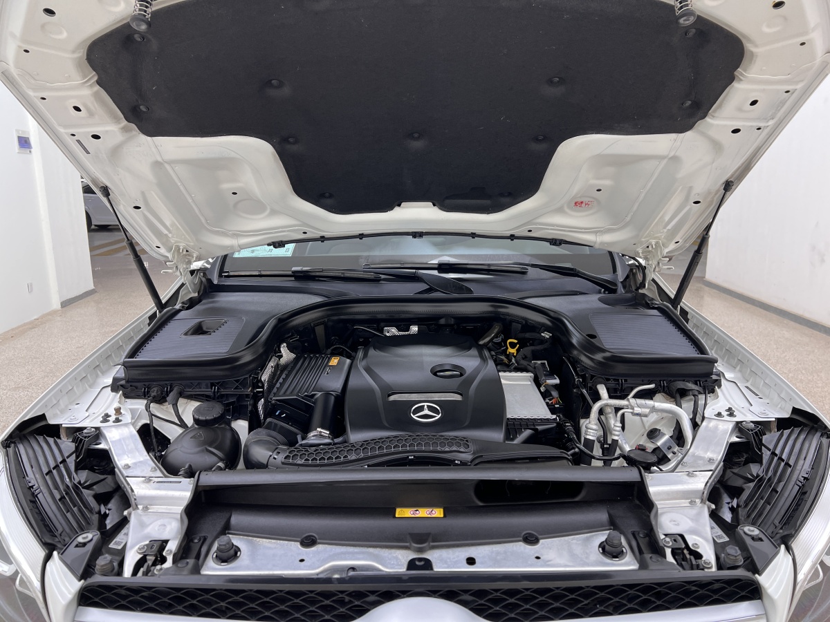 奔馳 奔馳GLC  2018款 改款 GLC 260 4MATIC 豪華型圖片