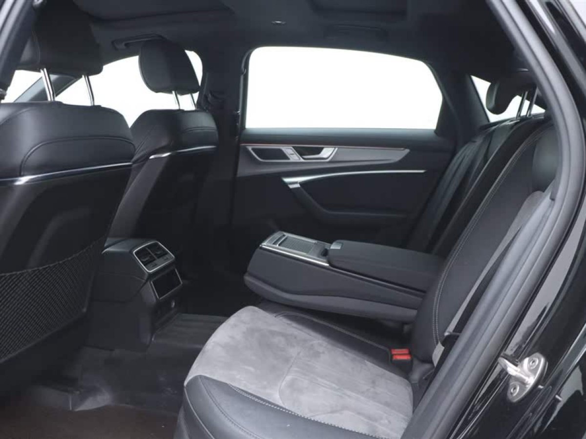 奧迪 奧迪A6L新能源  2020款 55 TFSI e quattro圖片